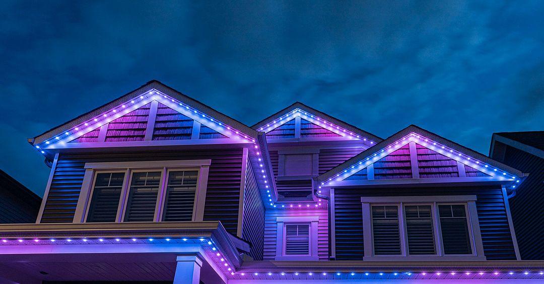 🎅🎄✨Festive Outdoor Glow: Smart RGBIC LEDs Eaves Lights for Year-Round Fun